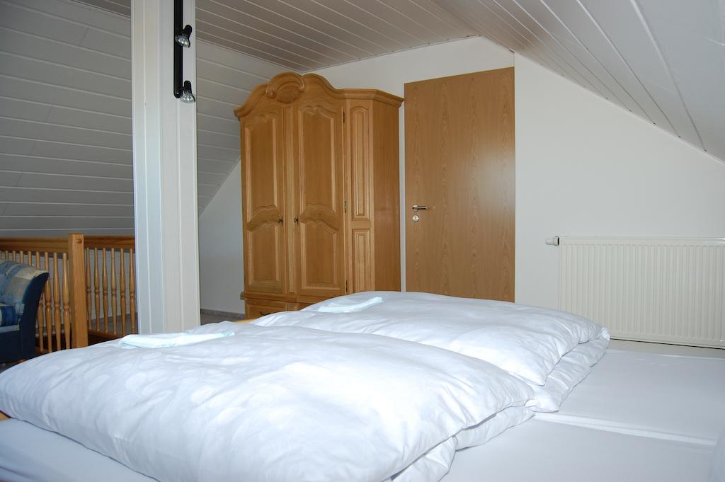 Landgasthof "Am Park" Crottendorf Ruang foto